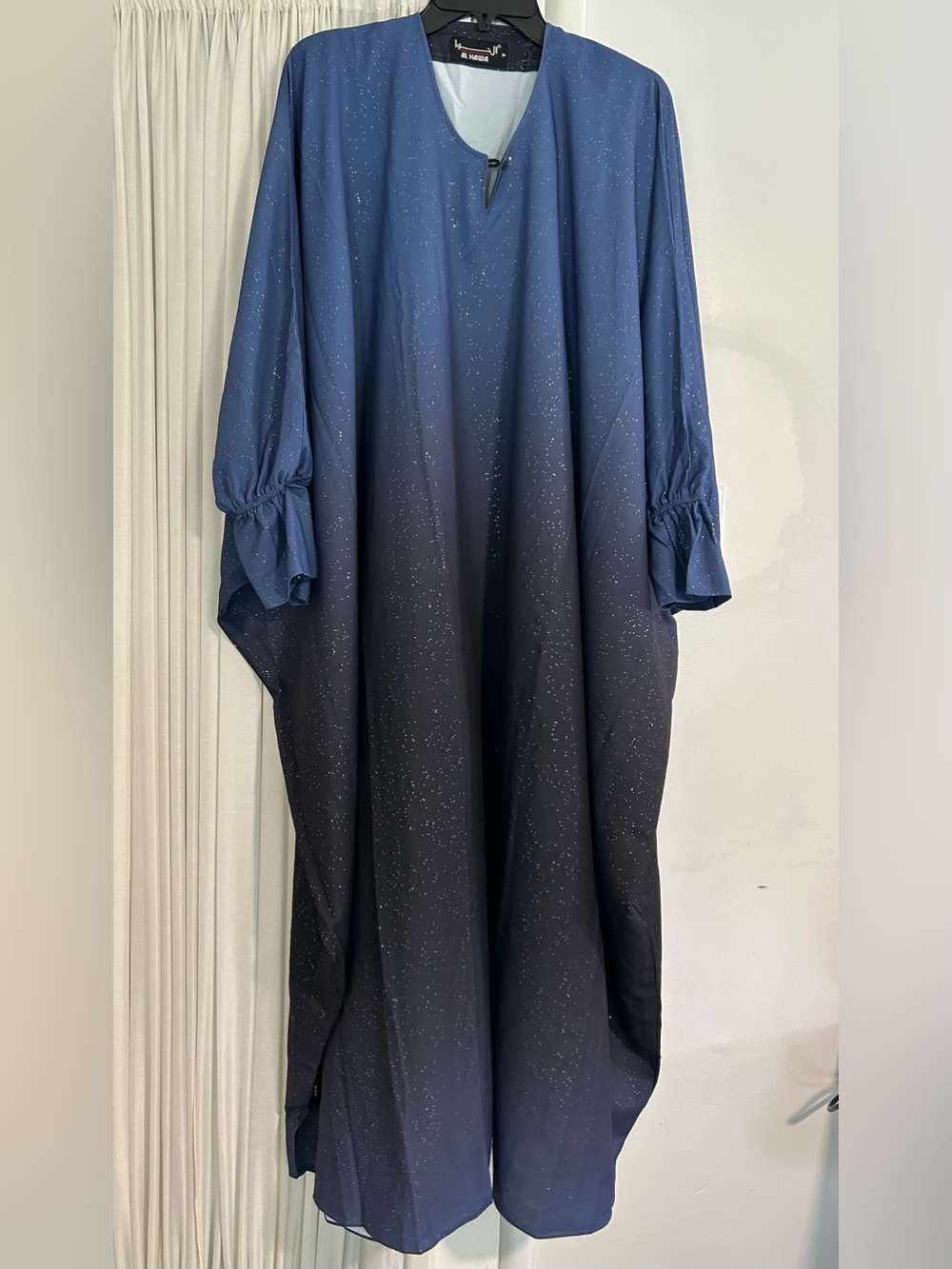 NWOT Butterfly Ombre Arabic Abaya  Maxi Dress with Subtle Speckle Detail
